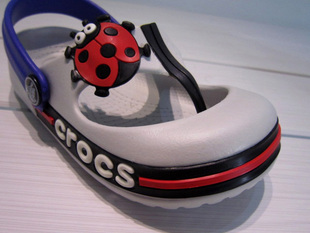  儿童夹趾凉鞋卡通人字托洞洞鞋镂空沙滩鞋托鞋宝宝包头防踢凉鞋