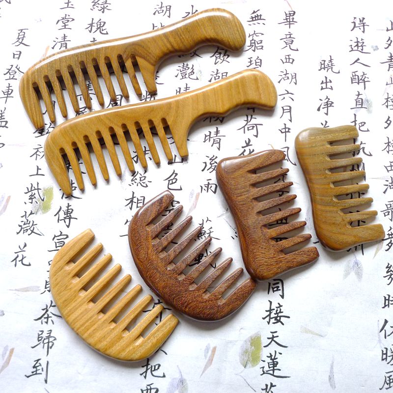 手工打磨绿檀木梳子按摩保健疏通经络防静电檀香宽齿木梳|ruв категории семья/личные чистящие средства, потребительских уборка посуды, гребень/портативный зеркало, гребень/макияж гребень/массаж гребень - от Buy2taobao.com для оказания профессиональной услуги покупки агента Taobao