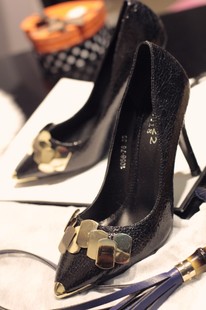  AYU美鞋 欧美春新款女王范金属亮片高跟鞋女鞋单鞋金色婚鞋