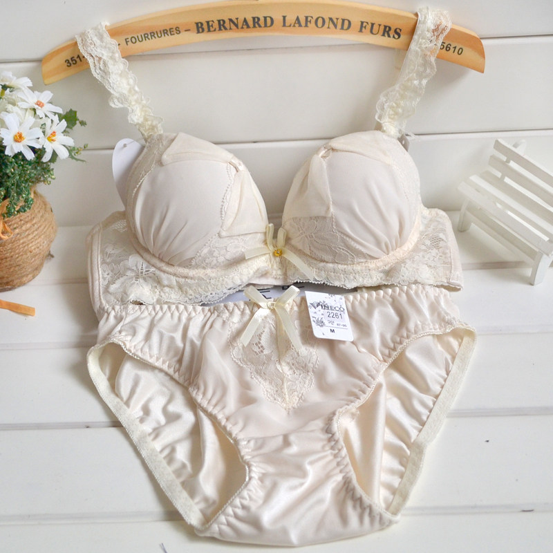 大码聚拢内衣<em>文胸</em>薄款胖<em>妹妹胸罩</em>胖MM大胸显