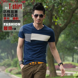 男生浅蓝色<em>马裤</em>,铅<em>灰色</em>帆布鞋,配<em>什么</em>颜色的t恤