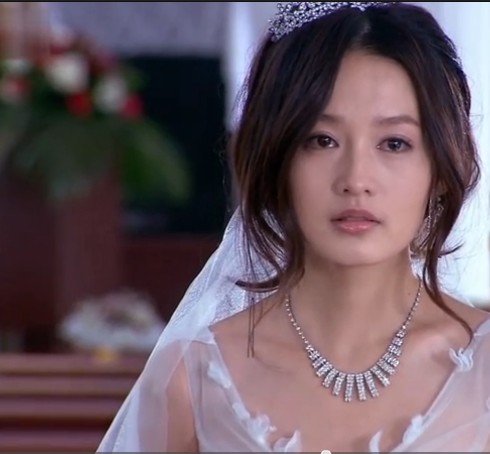韩式新娘婚纱礼服项链套装新娘项链耳环三件套水钻项链特价在类目 服饰配件/皮带/帽子/围巾, 婚纱礼服配件, 皇冠配饰中 - 来自Buy2taobao.com提供专业的淘宝代购服务