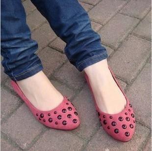  新春款韩版新品平底船鞋尖头单鞋子平跟亮片女鞋 欧美铆钉鞋