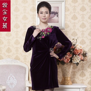  春装新款妈妈装中老年女装高档绣花丝绒长裙妈妈连衣裙正品牌