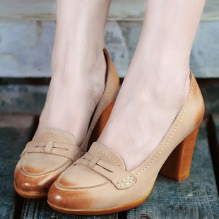  春秋新款达芙妮单鞋女正品中跟高跟英伦裸色女鞋粗跟真皮鞋子