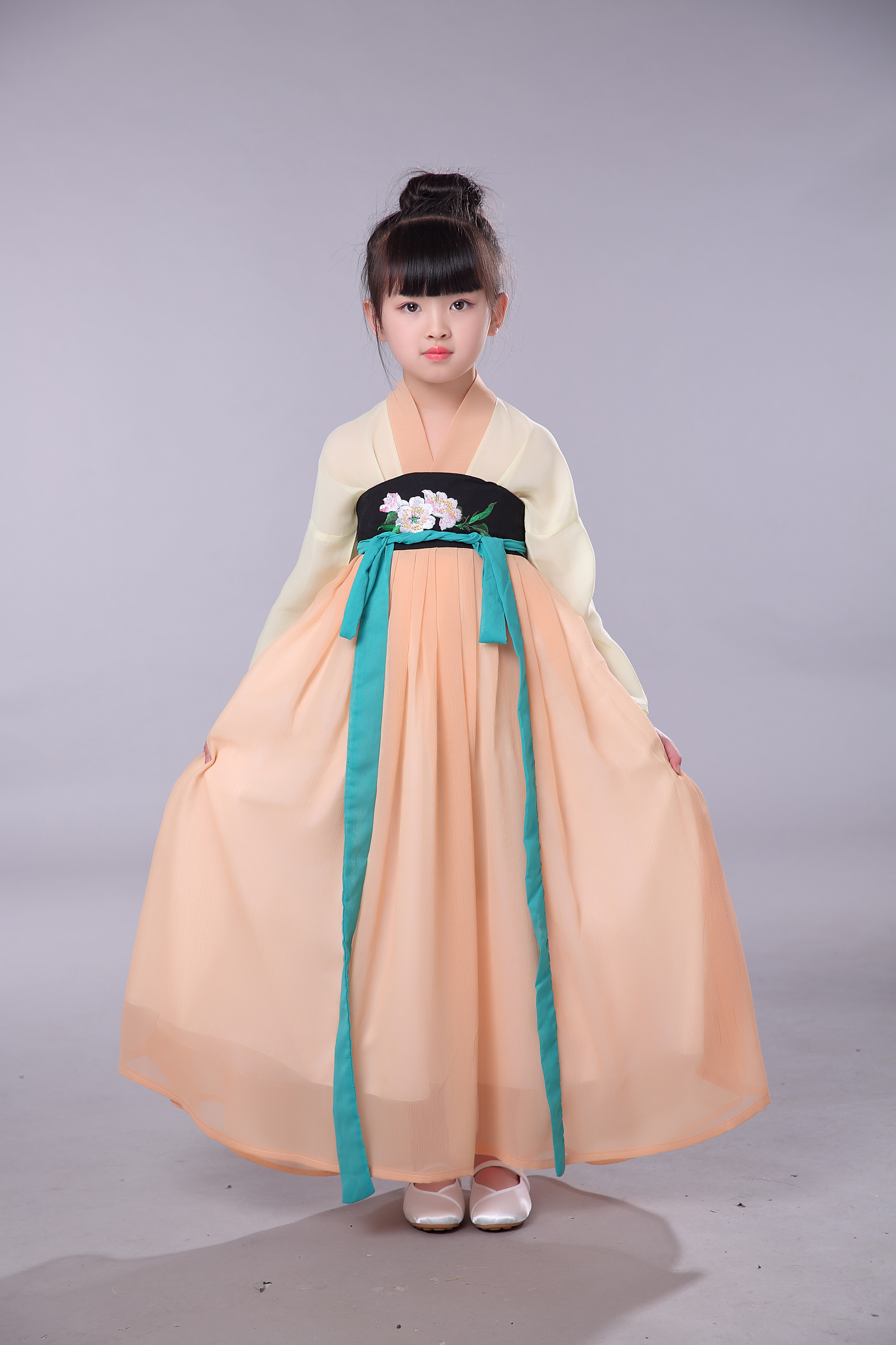 children Hanfu Children's clothing Ruskirt ancient costume daily Improvement Embroidery Ruskirt Elegant princess fairy girlin the Children/Baby/Family fitted , Children's costumes category - from Buy2taobao.com to provide professional Taobao agent buy service