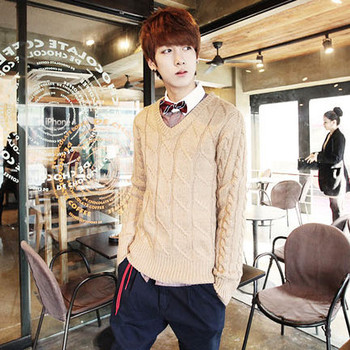 针织衫搭配_2012v领针织衫<em>男</em>韩版修身<em>鸡心领</em>