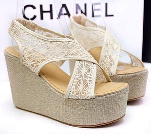  蕾丝果冻鞋高跟鞋公主罗马女鞋复古潮牌波西米亚民族风凉鞋子