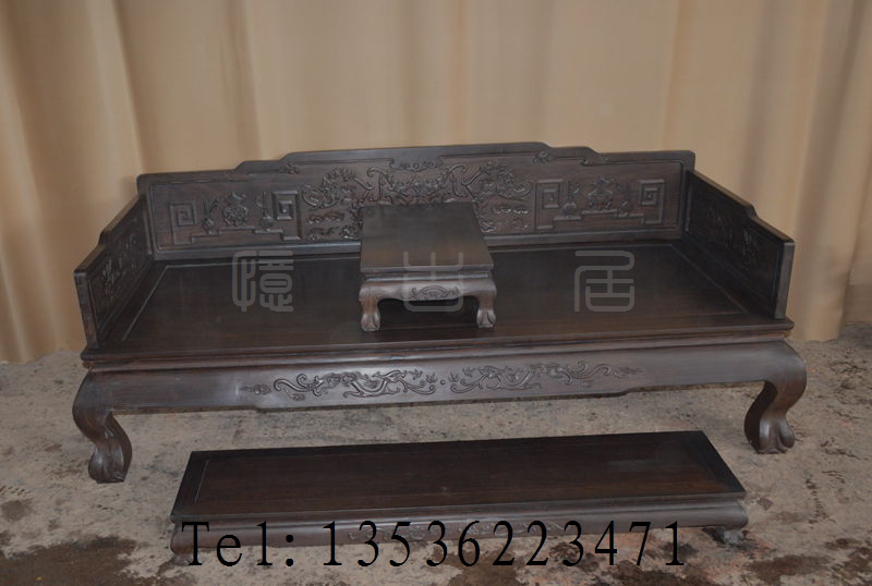 Низкая табуретка Recalling the ancient Низкая табуретка Recalling the ancient