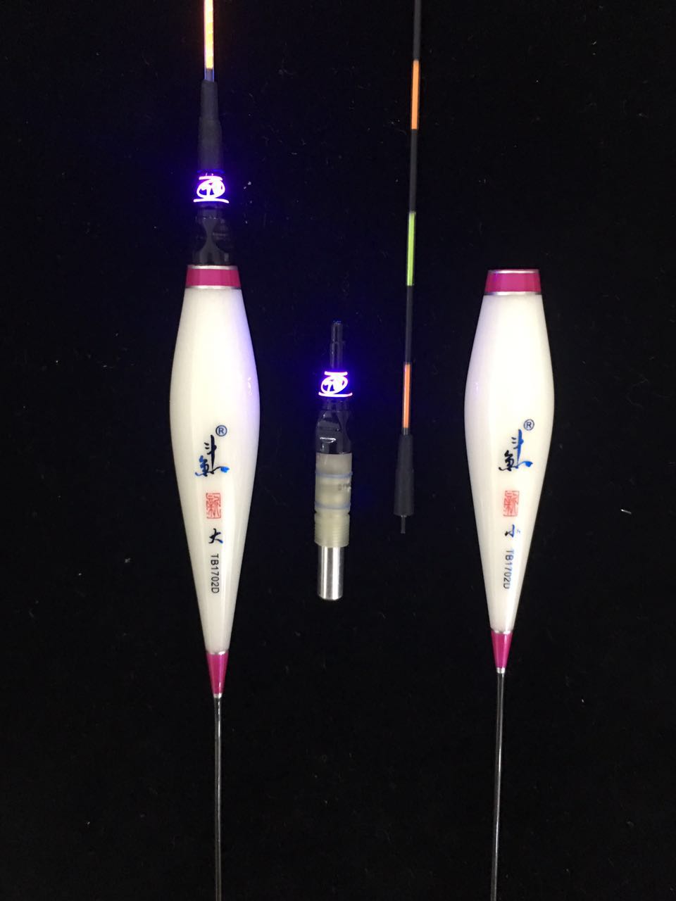 台之北 斗鱼巴纳米LED节能持续发光100小时电子浮漂1702D在类目 户外/登山/野营/旅行用品, 垂钓装备, 浮漂中 - 来自Buy2taobao.com提供专业的淘宝代购服务