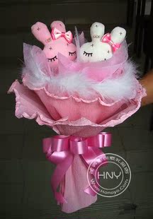 两只小兔子卡通花束公仔娃娃花束母亲节礼物送