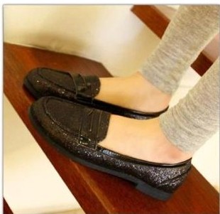  新款 牛筋底黑色欧美复古中性平跟单鞋诱惑bing亮片女鞋平底 超软