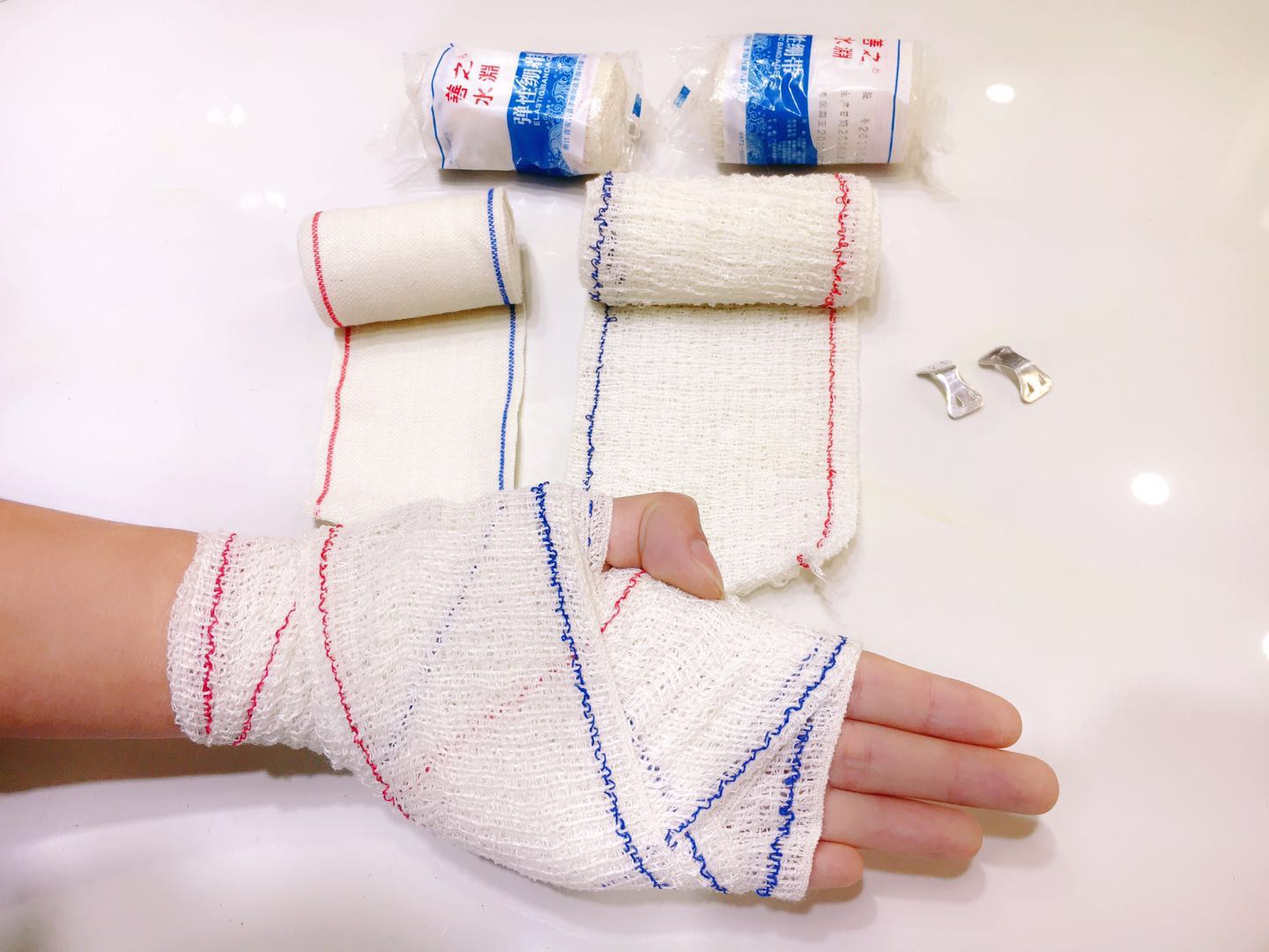 Specifications Elastic bandages 80% Cotton 20% Spandex Bandage Sports Safety Wrinkle Elastic bandagesin the Outdoor/Mountaineer/Camping/Travel Goods , Protect/Life-saving equipment , Other protective life-saving equipment category - from Buy2taobao.com to provide professional Taobao agent buy service