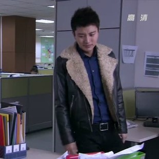  离婚前规则王明轩同款 贾乃亮西装领羊羔绒 皮衣夹克 短款 修身