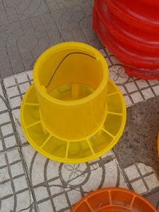 饮水器 食槽 小鸡喝水器 群鸟 鸽子多用途饮水器