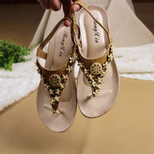  最新款民族风女鞋波西米亚铆钉串珠夹趾罗马平底凉鞋 复古