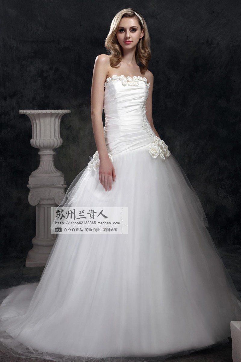 2013 春季新款 象牙色 手工花 抹胸 高档 甜美款 新娘婚纱礼服 2013 春季新款 象牙色 手工花 抹胸 高档 甜美款 新娘婚纱礼服