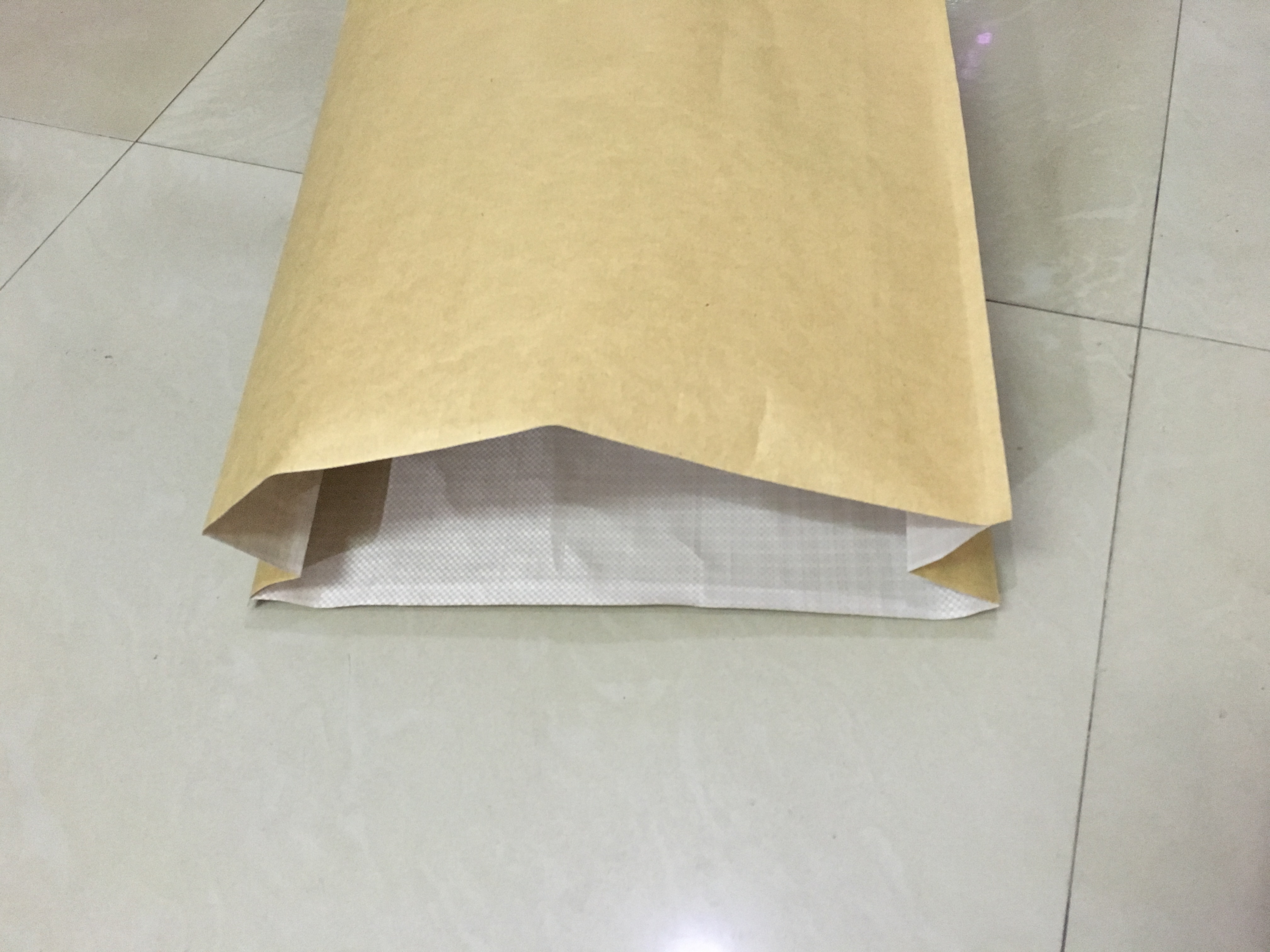 特价牛皮纸袋50*80化工袋工程包装袋25KG纸塑复合袋编织打包袋在类目 办公设备/耗材/相关服务, 包装设备/标牌及耗材, 包裹袋/编织袋中 - 来自Buy2taobao.com提供专业的淘宝代购服务