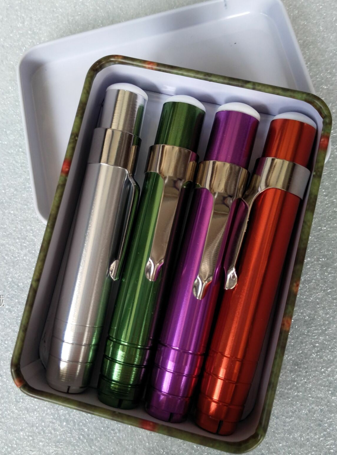 colour Bright surface Metal Chalk sets Chalk clip teacher Healthy gift teacher Supplies No Plasticin the Electronic Dictionary/Electronic paper book/Stationery , Pens/Writing Tools , Other features pen category - from Buy2taobao.com to provide professional Taobao agent buy service