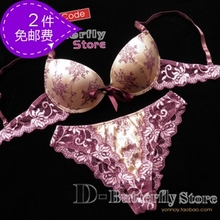 Комплект нижнего белья OTHER 9075 406 OTHER / Other OTHER / Other S, М, L, XL Плавки Обычная 3/4 Верх тонкий, низ толстый Съемные бретели Застёжка сзади Нет вкладок На косточках V-образный вырез Эффект "пуш-ап" Полиэстер Хлопок Лайкра Бутоньерки Кружево Лето Для молодых девушек Роскошный и благородный стиль
