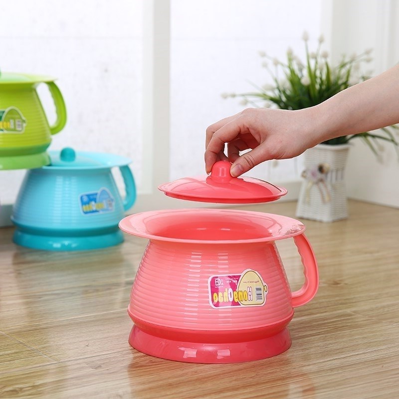 household trumpet Portable Urinal Chamber pot Urinal convenient indoor Plastic personality Chamber pot children pedestal pan bedroomin the Diapers/Care/Feeding/Push lathe , Barber/Nail clippers/Thermometers and other small articles of daily care , Children potty stool category - from Buy2taobao.com to provide professional Taobao agent buy service