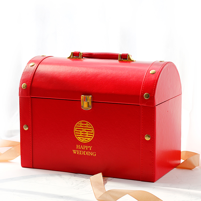 高档大红色喜字烫金皮质手提箱 结婚订婚家有喜事高档礼盒伴手礼|ruв категории фестиваль товаров/подарок, Свадьба декорации/реквизит, попутчик - от Buy2taobao.com для оказания профессиональной услуги покупки агента Taobao