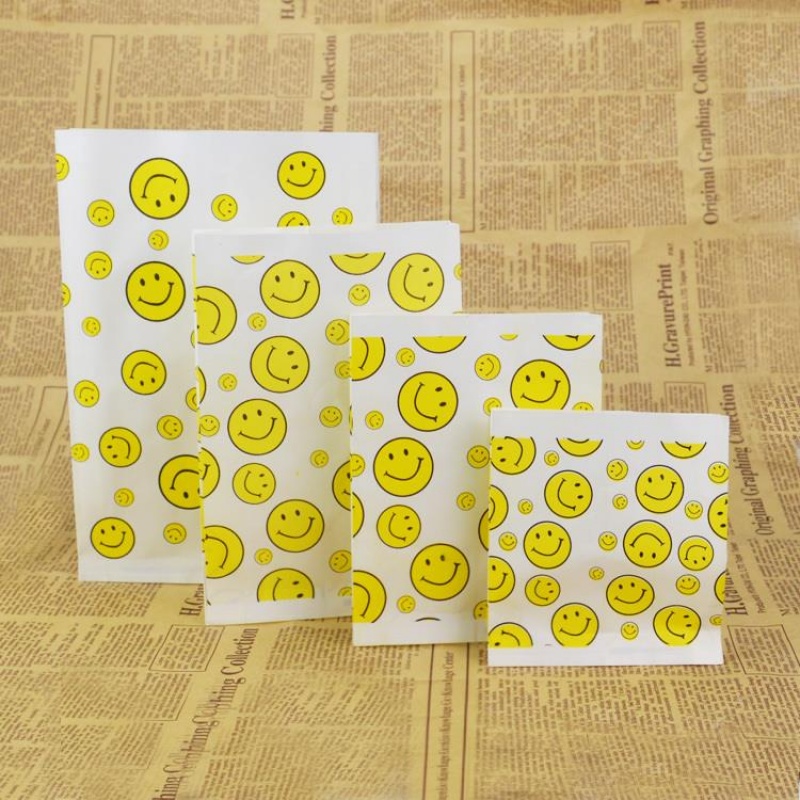 Smiley Bag Oil bag Food packaging bag Chicken fries bag Fried snack paper bag 360 individual/piecein the Rubber Material Science products, Plastic containers, plastic bag/Bags category - from Buy2taobao.com to provide professional Taobao agent buy service