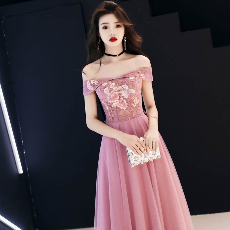 主持人晚禮服女2019壹字很仙的年會肩氣場女王新款宴會粉色連衣裙在類目 女裝/女士精品, 婚紗/旗袍/禮服, 禮服/晚裝中 - 來自Buy2taobao.com提供專業的淘寶代購服務
