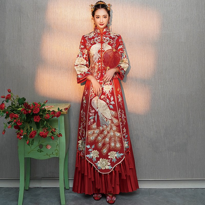 结婚中式秀禾服新娘简单婚礼服古装加厚修身大气同款抖音简约冬季在类目 女装/女士精品, 婚纱/旗袍/礼服, 旗袍中 - 来自Buy2taobao.com提供专业的淘宝代购服务