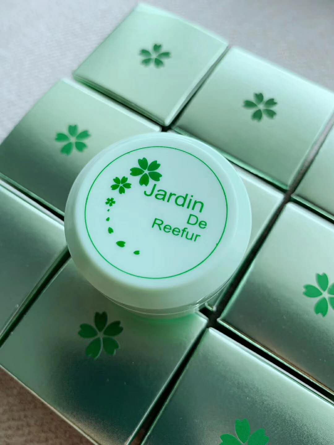 驅蚊膏嬰兒蚊子膏櫻花固體清涼油家用在類目 服飾配件/皮帶/帽子/圍巾, 其他配件中 - 來自Buy2taobao.com提供專業的淘寶代購服務