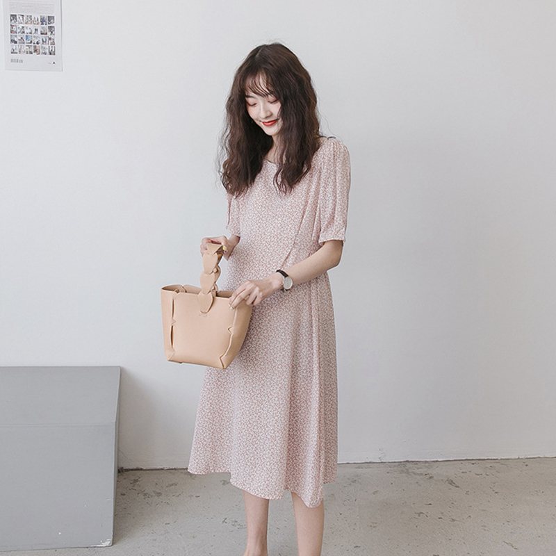 pregnant woman Dress Short sleeved Mid length version summer Retro square neck fresh pregnant woman Floral skirt Chao Ma grace Long skirtsin the Maternity/Maternal supplies/Nutrition , Maternity , Dress category - from Buy2taobao.com to provide professional Taobao agent buy service