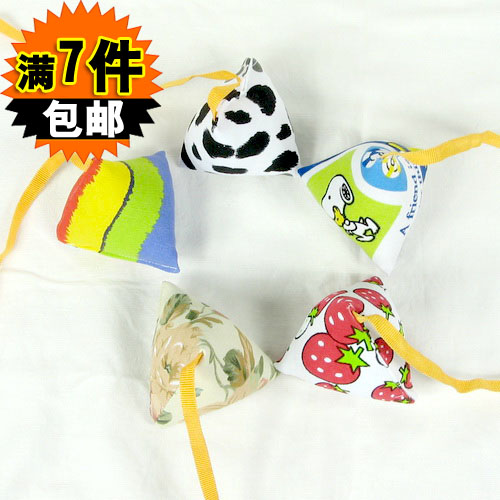 children game Fabric art Canvas sandbags Throwing sandbags/Throwing sandbags/Kick sandbags/Cotton core/Dumplings.in the Toy/Childs/Puzzle/Building block/Model , Outdoor sports/Leisure/Traditional toys , Sandbags category - from Buy2taobao.com to provide professional Taobao agent buy service