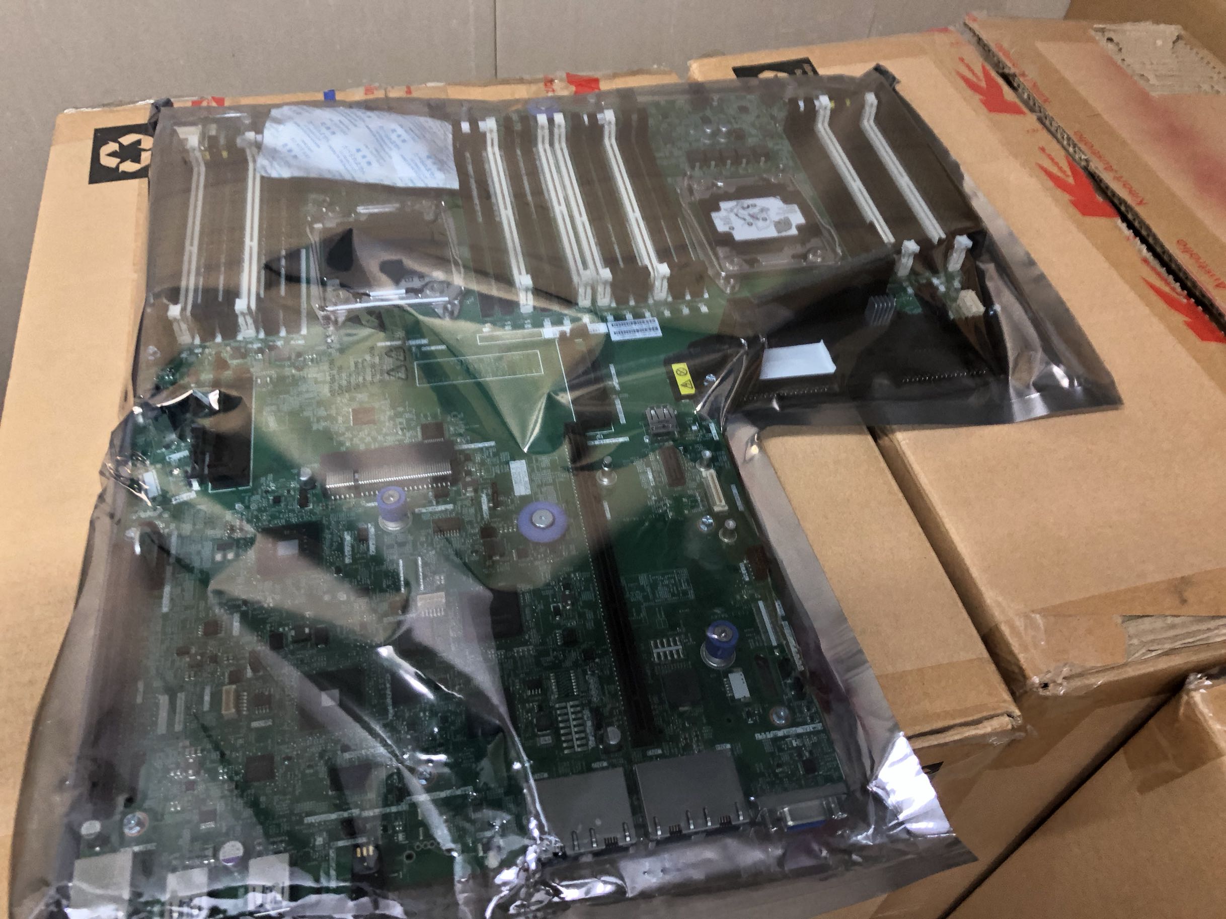 全新IBM X3550M5 服务器主板 FRU 00MV379|ruв категории компьютерное оборудование/дисплей/Компьютерная периферия, материнская плата - от Buy2taobao.com для оказания профессиональной услуги покупки агента Taobao