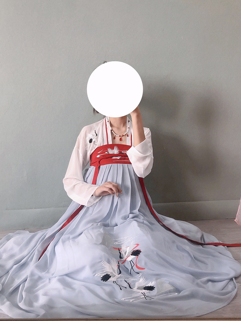 十里七巷 鹤归 原创春夏刺绣齐胸襦裙汉服大摆裙在类目 女装/女士精品, 唐装/民族服装/舞台服装, 民族服装/舞台装中 - 来自Buy2taobao.com提供专业的淘宝代购服务