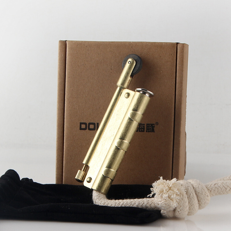 HY-685 Metal outdoors Take Firearms Windbreak Matchlock Cotton rope Kerosene lighter personality Igniter The cigarette lighterin the ZIPPO/Swiss Army Knife/Glasses , Brand lighters and accessories , Other , Kerosene lighter category - from Buy2taobao.com to provide professional Taobao agent buy service