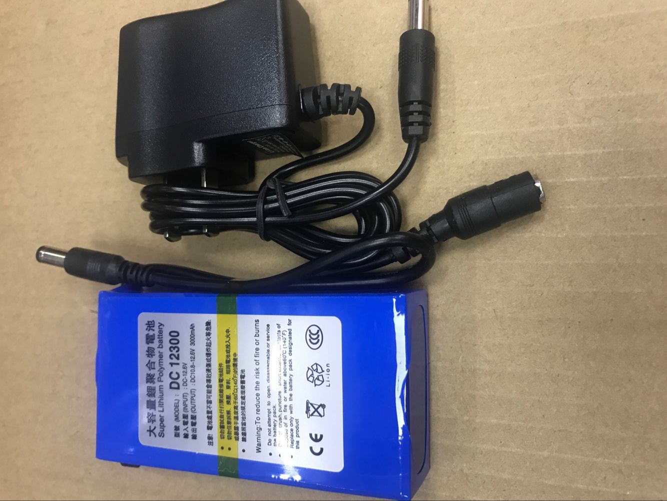 12V3000mah锂电池DC便携移动电源 监控led灯带多功能后备电池包邮|ruв категории электронный/электрик, оборудование для мониторинга и системы, оборудование для мониторинга аксессуары - от Buy2taobao.com для оказания профессиональной услуги покупки агента Taobao