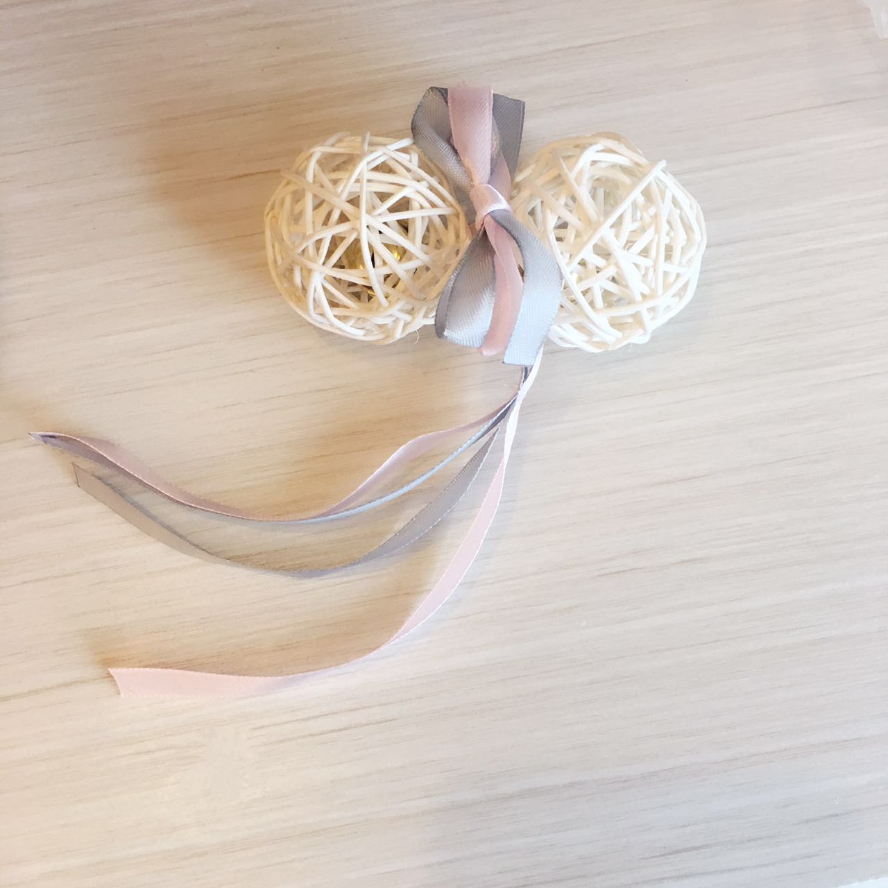 自然风系列藤编彩带小球猫玩具可悬挂带铃铛猫玩具逗猫玩具挂饰在类目 宠物/宠物食品及用品, 猫/狗玩具, 橡胶球/球形玩具中 - 来自Buy2taobao.com提供专业的淘宝代购服务