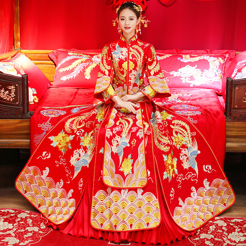 民族风新娘嫁衣2019新款秀禾服龙凤褂旗袍中式婚纱礼服复古绣和服在类目 女装/女士精品, 婚纱/旗袍/礼服, 旗袍中 - 来自Buy2taobao.com提供专业的淘宝代购服务