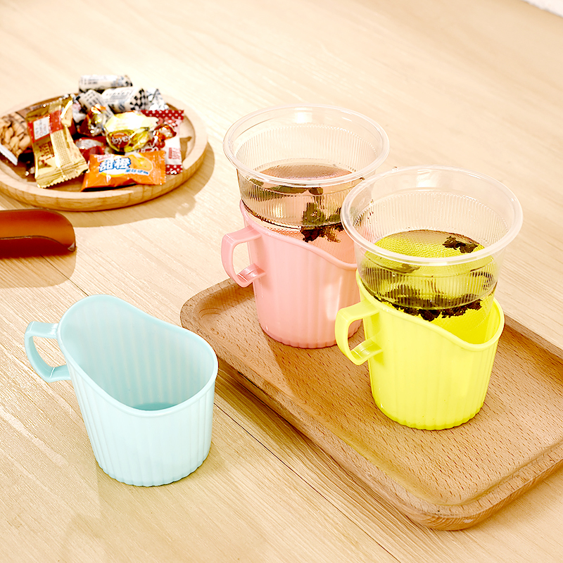 家用壹次性紙杯杯托辦公室塑料杯套開水隔熱防燙加厚杯托杯架杯套在類目 餐飲具, 茶具, 茶托中 - 來自Buy2taobao.com提供專業的淘寶代購服務
