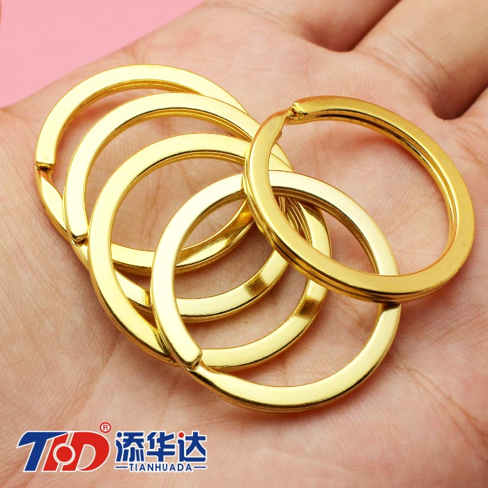 扁圈 土豪金金色鑰匙扣配件不鏽鋼鑰匙環 小中大 3種規格在類目 節慶用品/禮品, 創意禮品, 鑰匙扣中 - 來自Buy2taobao.com提供專業的淘寶代購服務
