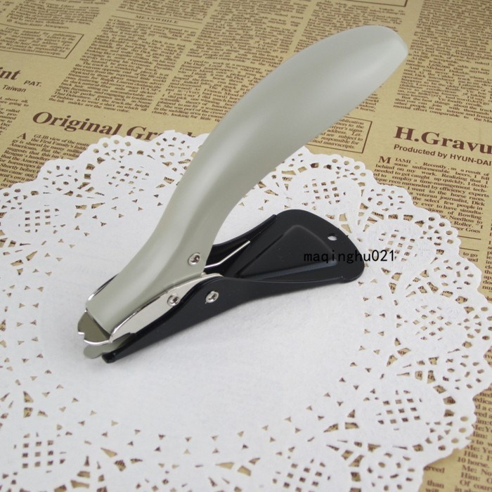 Carton tweezers Hand picked up the nail Heavy Duty Staple Demolition nail Effort saving The nail puller Dedicatedin the Hardware/Tool , Hand Tools , Holding Tools , Claw Naildrawers category - from Buy2taobao.com to provide professional Taobao agent buy service