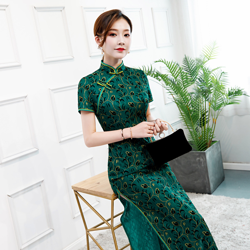 娘子寫晨戀女裝旗艦店陶玉梅逸紅顏2019新款複古走秀旗袍 修身在類目 女裝/女士精品, 婚紗/旗袍/禮服, 旗袍中 - 來自Buy2taobao.com提供專業的淘寶代購服務
