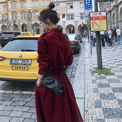 灯芯绒连衣裙女中长款2019秋季新款韩版宽松气质显瘦法式过膝长裙