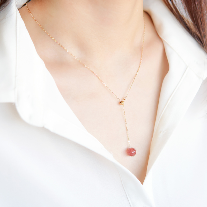 2018 new pattern natural strawberry Necklace Pink crystal 14k Cover with gold leaf clavicle fade birthday giftin the Accessories/Fashion Jewelry, Necklace category - from Buy2taobao.com to provide professional Taobao agent buy service