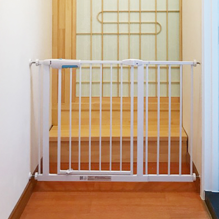 Child star children security Gates raise baby stairs Fence Pet dog Railing Dog Fencein the Diapers/Care/Feeding/Push lathe , Crash/Remind/Security/Protection , Gate Fence category - from Buy2taobao.com to provide professional Taobao agent buy service