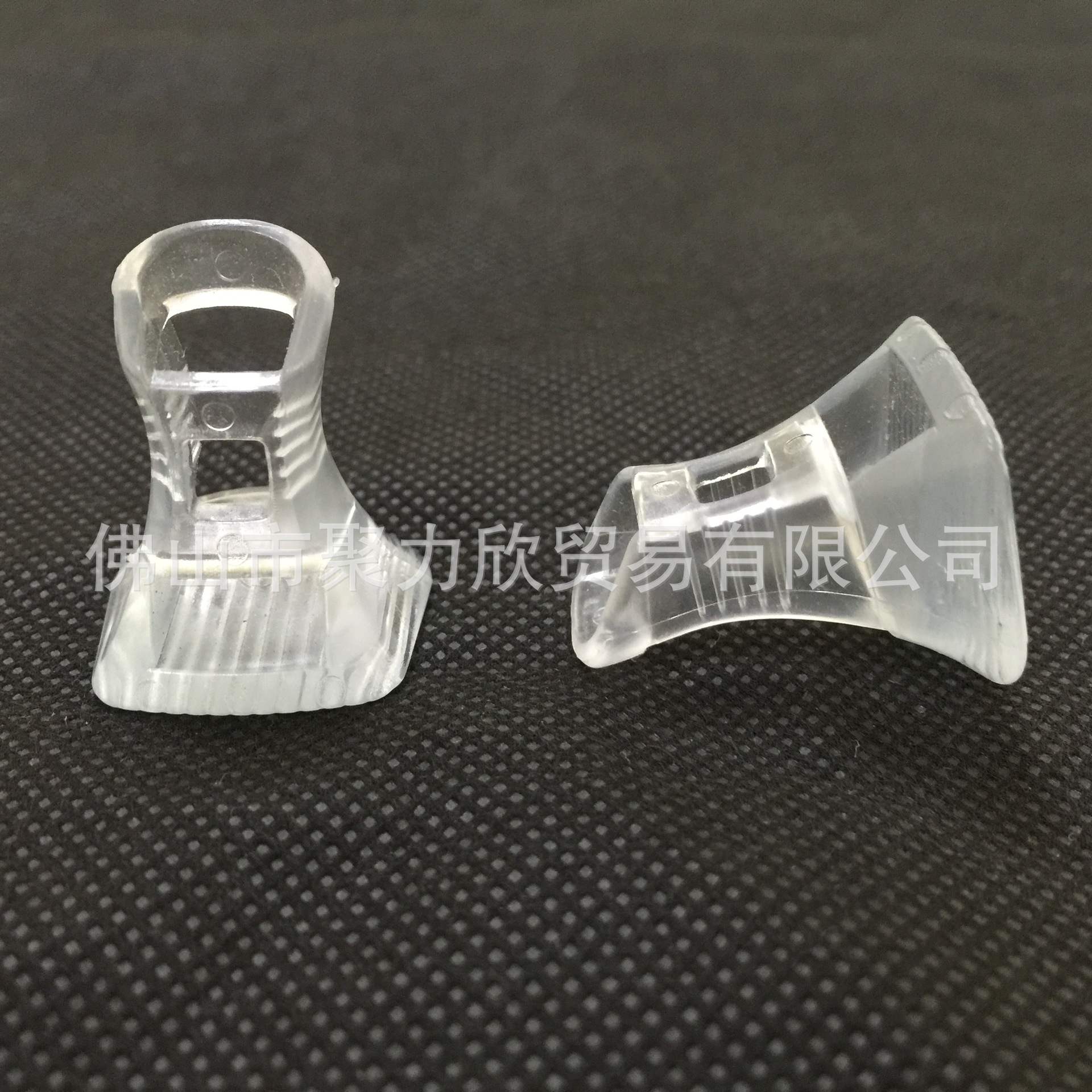 马蹄型鞋跟保护套鞋跟套防滑防磨鞋跟套Heel Protectors在类目 户外/登山/野营/旅行用品, 军迷服饰/军迷用品, 军迷鞋靴, 其他鞋配件中 - 来自Buy2taobao.com提供专业的淘宝代购服务