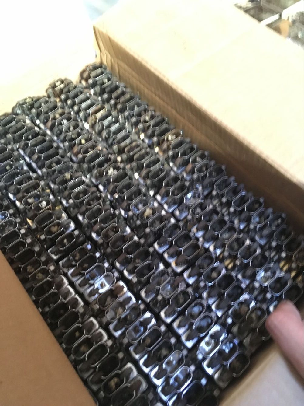 包郵原裝zippo內膽機芯常規銀色打火機芝寶內膽銀色近年代在類目 ZIPPO/瑞士軍刀/眼鏡, 品牌打火機及配件, ZIPPO/芝寶中 - 來自Buy2taobao.com提供專業的淘寶代購服務