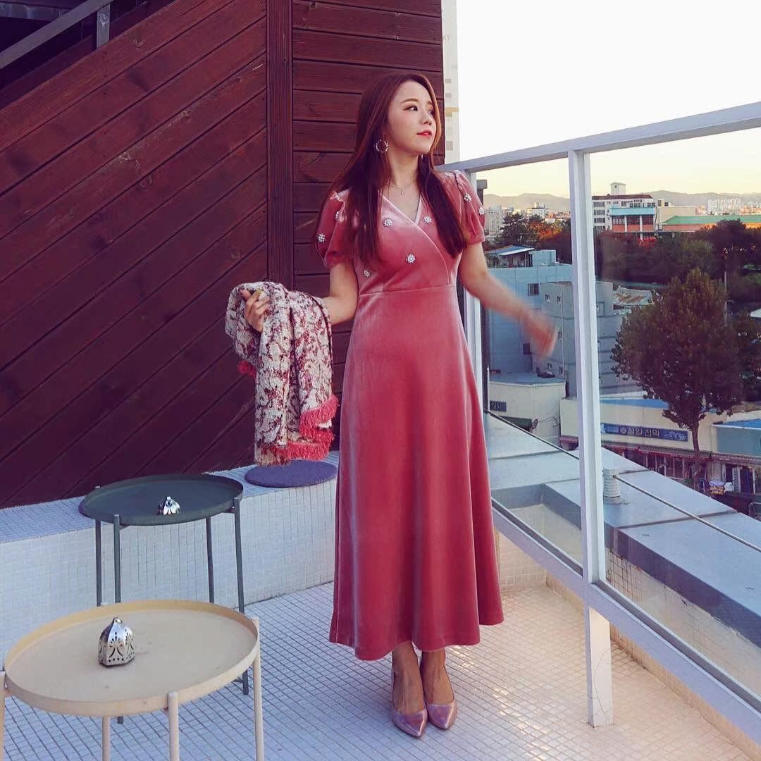 宴会晚礼服仙女系 梦幻聚会复古敬酒服新娘冬结婚回门长款礼服裙在类目 女装/女士精品, 婚纱/旗袍/礼服, 礼服/晚装中 - 来自Buy2taobao.com提供专业的淘宝代购服务