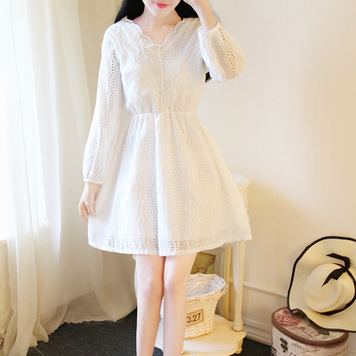 韩香朵小清新甜美V领长袖修身收腰镂空白色少女连衣裙女学生短裙