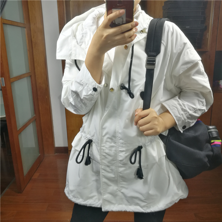High-end customized 2018 Spring and summer white Hooded Windbreaker Sunscreen Easy Large Women's wear coatin the Women's clothing/Boutique , Windbreaker category - from Buy2taobao.com to provide professional Taobao agent buy service